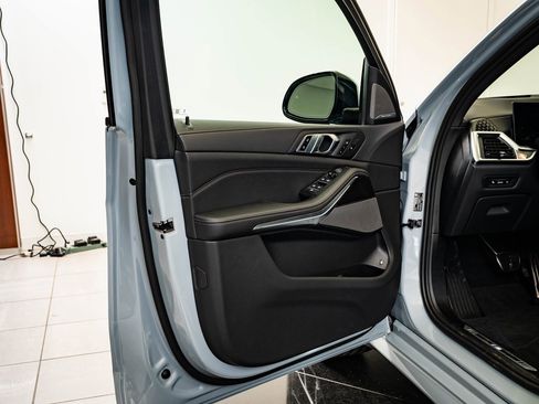 New 2026 BMW X5 xDrive50e w/ M Sport Package image 26