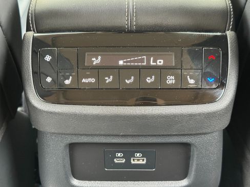 Used 2025 INFINITI QX60 Luxe w/ Vision Package AWD/4WD image 36