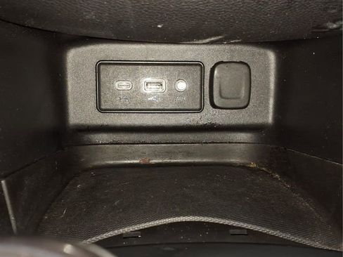 Used 2020 Chevrolet Equinox LT w/ LPO, Floor Liner Package image 20