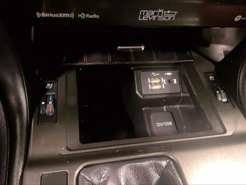 Used 2022 Lexus GX 460 Premium w/ Accessory Package AWD/4WD image 28