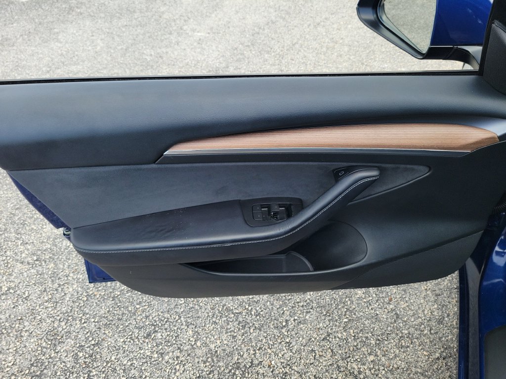 Used 2023 Tesla Model 3 Standard Range RWD image 13