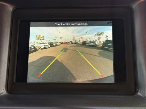 Used 2020 Dodge Charger SXT w/ Blacktop Package image 30