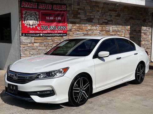 Used 2017 Honda Accord Sport Special Edition image 2
