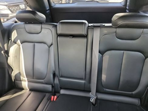 Used 2025 Jeep Grand Cherokee Limited w/ Black Appearance Package RWD image 10