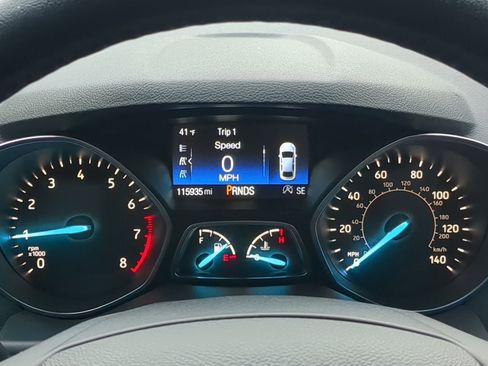 Used 2018 Ford Escape Titanium image 35