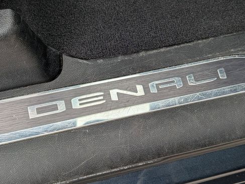 Used 2019 GMC Sierra 1500 Denali w/ Denali Ultimate Package AWD/4WD image 22
