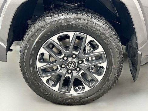 New 2026 Toyota Tundra Limited AWD/4WD image 9