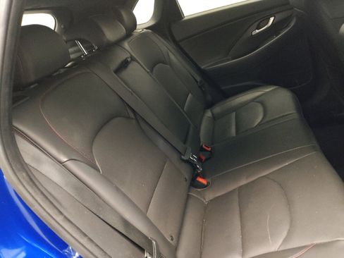 Used 2018 Hyundai Elantra GT Sport w/ Sport Tech Package 04 image 19