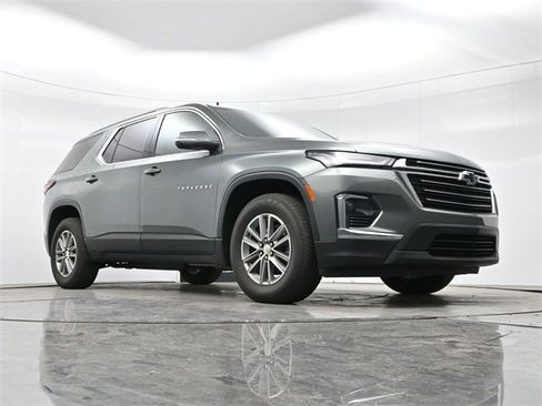 Used 2023 Chevrolet Traverse LT image 27