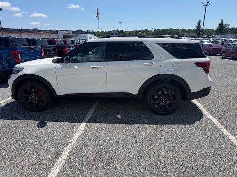 Certified 2023 Ford Explorer ST w/ Equipment Group 401A AWD/4WD image 5