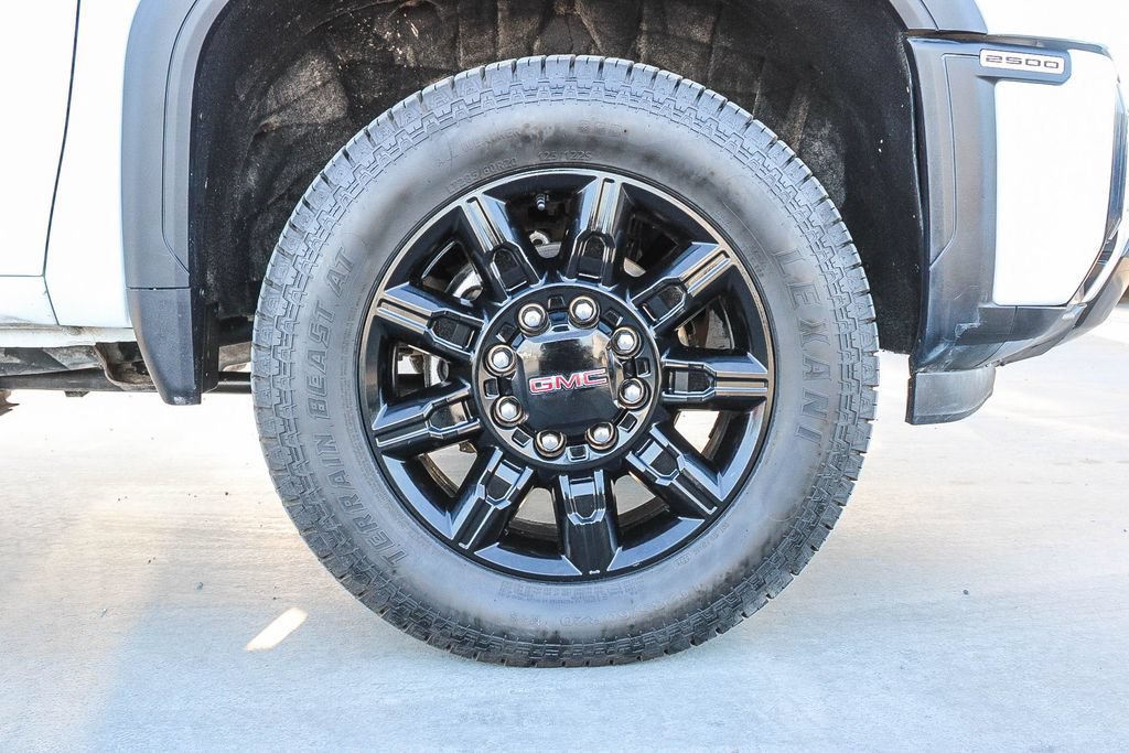 Used 2025 GMC Sierra 2500 AT4 AWD/4WD image 11