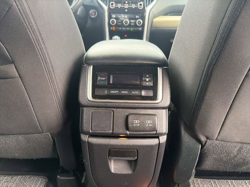 Used 2019 Subaru Ascent Premium image 27
