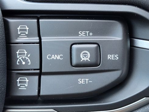 New 2026 Jeep Cherokee Overland AWD/4WD image 19