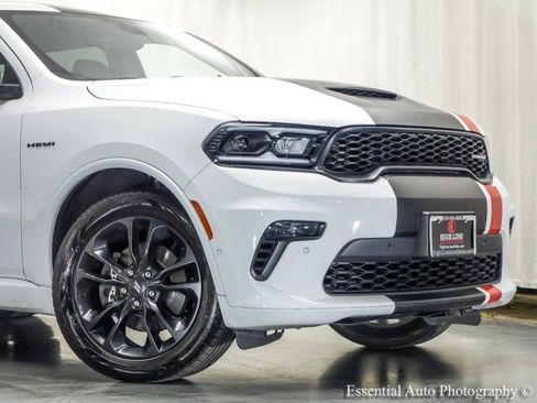 Used 2022 Dodge Durango R/T w/ Blacktop Package AWD/4WD image 2