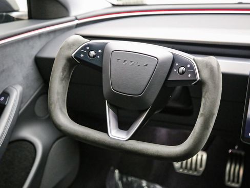 Used 2024 Tesla Model 3 Performance AWD/4WD image 15