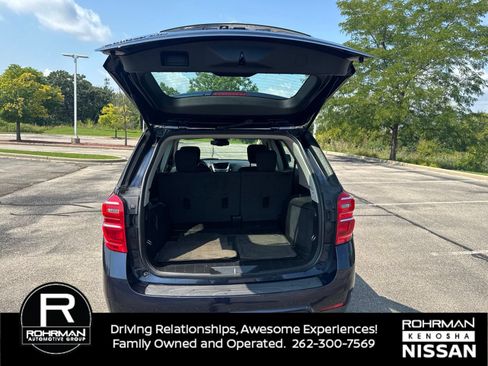 Used 2017 Chevrolet Equinox LS AWD/4WD image 11