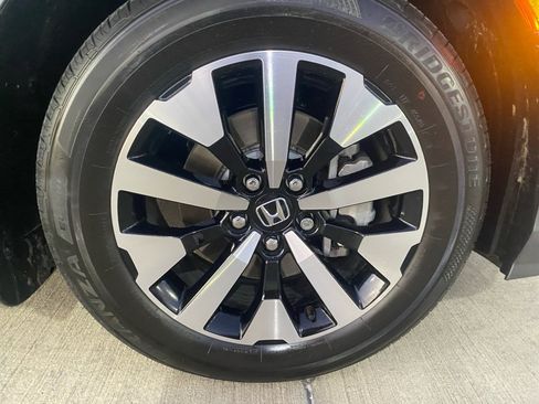 Certified 2026 Honda Odyssey EX-L image 29