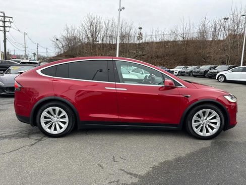 Used 2020 Tesla Model X Long Range image 17