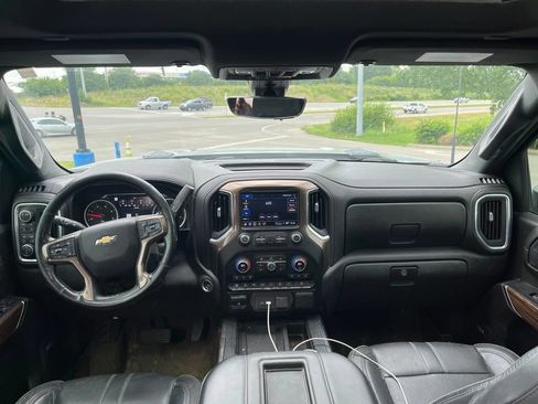 Used 2021 Chevrolet Silverado 2500 High Country w/ Z71 Off-Road Package AWD/4WD image 5