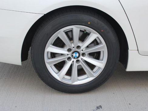 Used 2016 BMW 528i Sedan RWD image 42