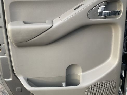 Used 2018 Nissan Frontier PRO-4X image 36