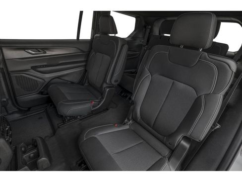 New 2025 Jeep Grand Cherokee L Limited w/ Black Appearance Package AWD/4WD image 35