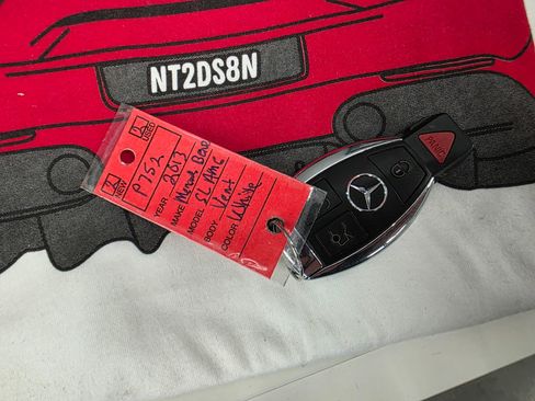 Used 2013 Mercedes-Benz SL 63 AMG image 32
