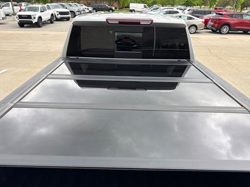 Used 2022 Chevrolet Silverado 1500 RST AWD/4WD image 5