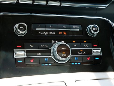 Used 2023 Lincoln Navigator L Black Label image 23