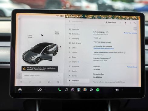 Used 2018 Tesla Model 3 Long Range RWD image 12