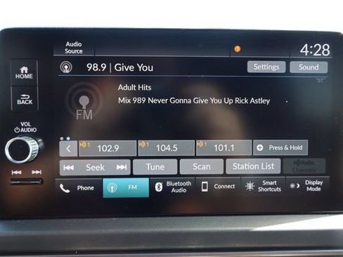 Used 2024 Honda Pilot TrailSport image 28