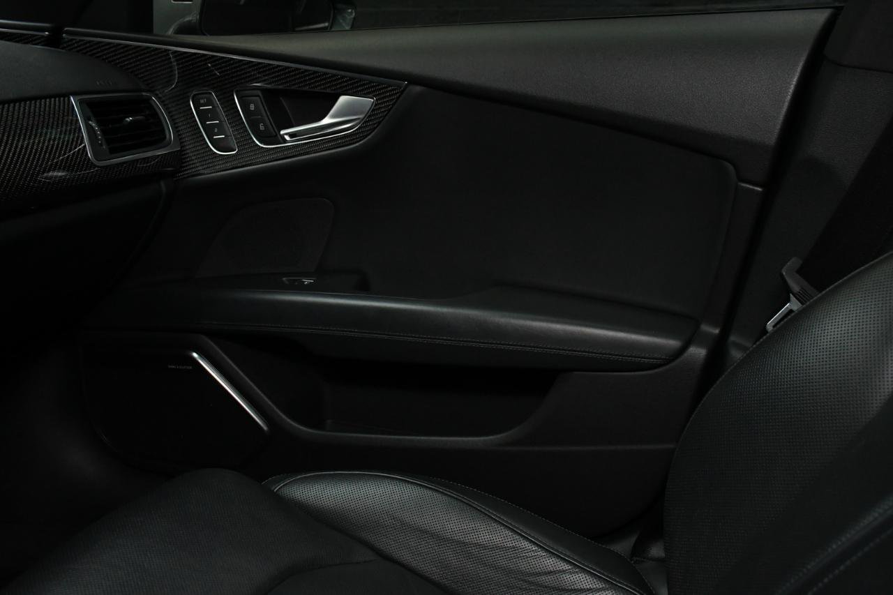 Used 2014 Audi RS 7 Prestige AWD/4WD image 35