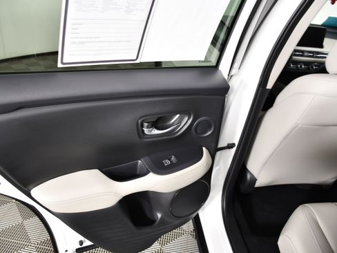 Certified 2025 Honda HR-V EX-L image 46