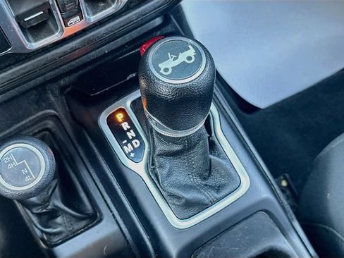 Used 2018 Jeep Wrangler Unlimited Sport S AWD/4WD image 18