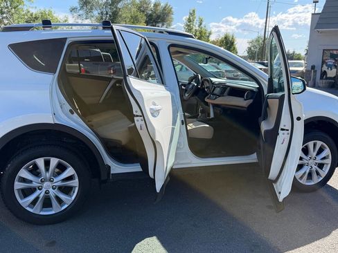 Used 2014 Toyota RAV4 Limited w/ Technology Package AWD/4WD image 85