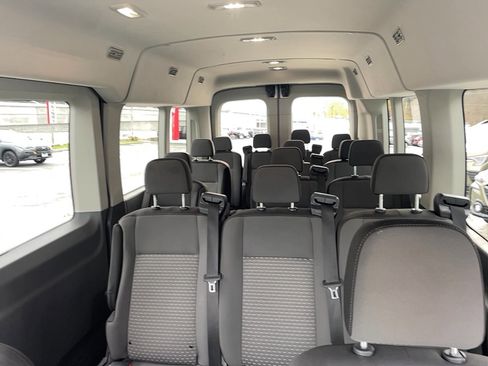 Used 2023 Ford Transit 350 XLT image 7