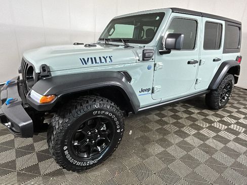 Used 2023 Jeep Wrangler Unlimited w/ Cold Weather Group AWD/4WD image 6