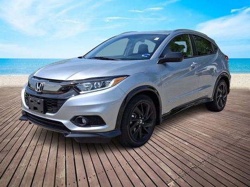 Used 2021 Honda HR-V Sport image 3