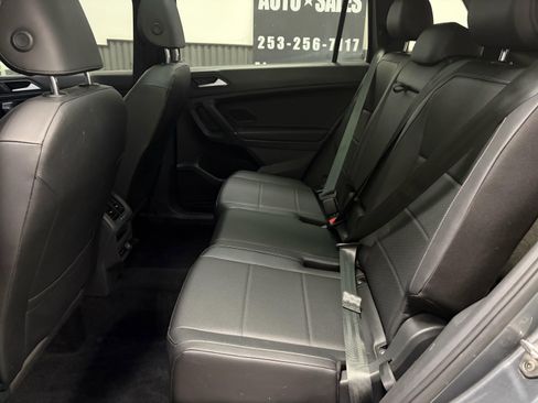 Used 2020 Volkswagen Tiguan SE R-Line AWD/4WD image 20