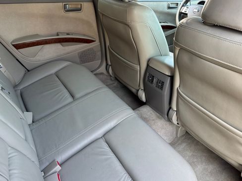 Used 2004 Nissan Maxima 3.5 SL w/ Driver Preferred Pkg FWD image 28