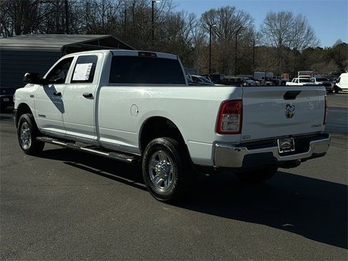 Used 2022 RAM 2500 Tradesman w/ Chrome Appearance Group image 11