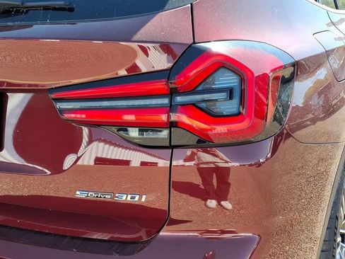 Used 2023 BMW X3 sDrive30i w/ Premium Package image 9