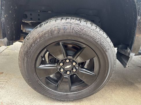 Used 2016 Chevrolet Colorado LT w/ Midnight Edition AWD/4WD image 15