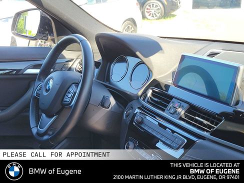 Used 2023 BMW X2 xDrive28i w/ Convenience Package AWD/4WD image 11