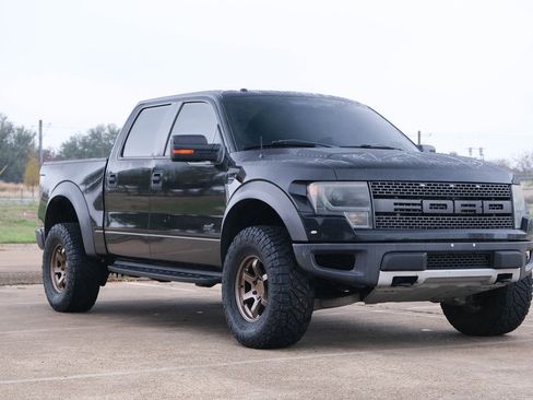 Used 2013 Ford F150 Raptor w/ Luxury Equipment Group image 5