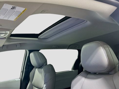 New 2026 Toyota Sienna XLE FWD image 19