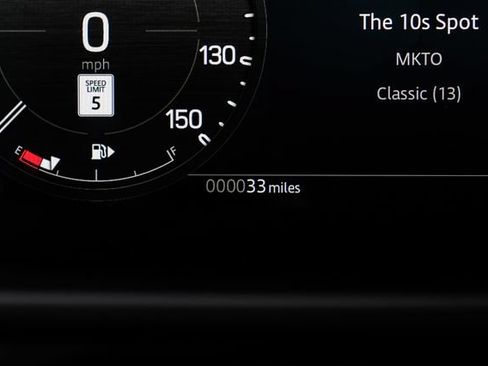 New 2026 Land Rover Defender 130 X-Dynamic SE AWD/4WD image 23