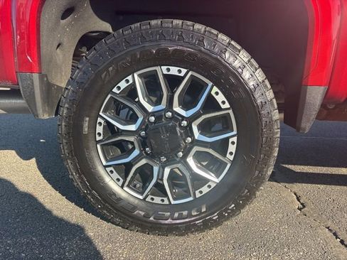 Used 2024 GMC Sierra 3500 Denali w/ Denali Reserve Package image 27