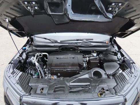 Used 2023 Honda Pilot Sport image 11