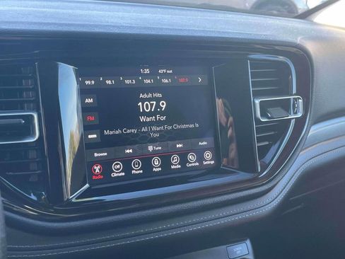 Used 2021 Dodge Durango SXT image 28